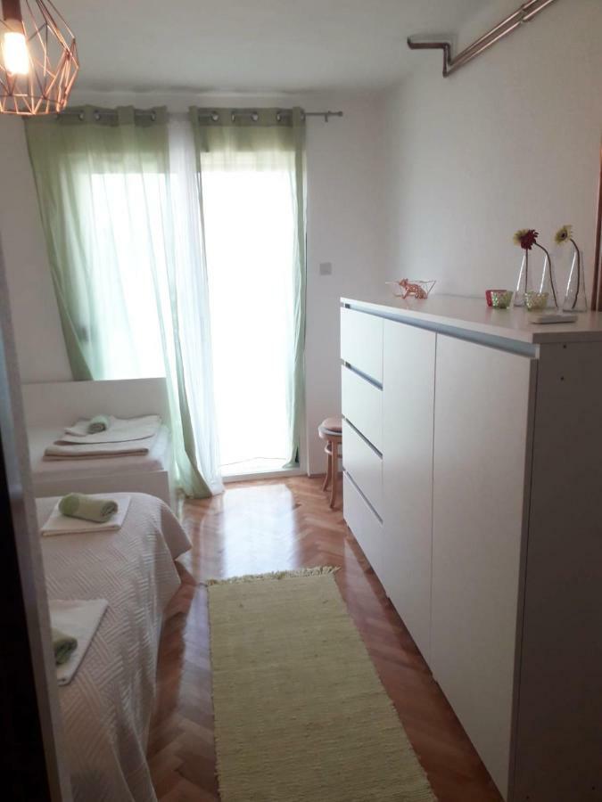 מאקרסקה Apartments Mira מראה חיצוני תמונה